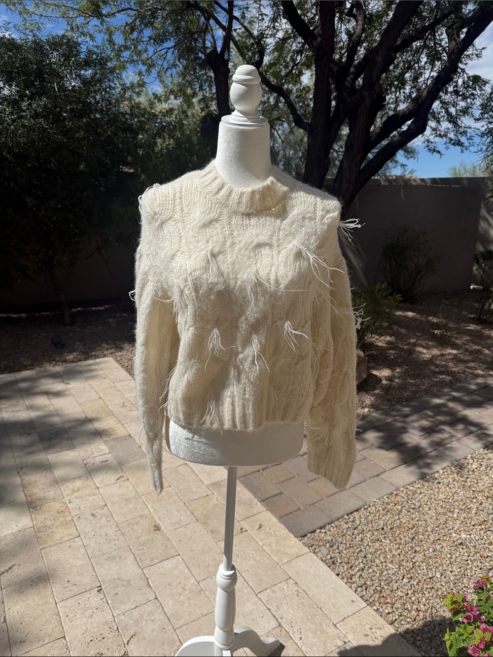 Women's Cream Textured Fringe Sweater by VINCE $298 new
